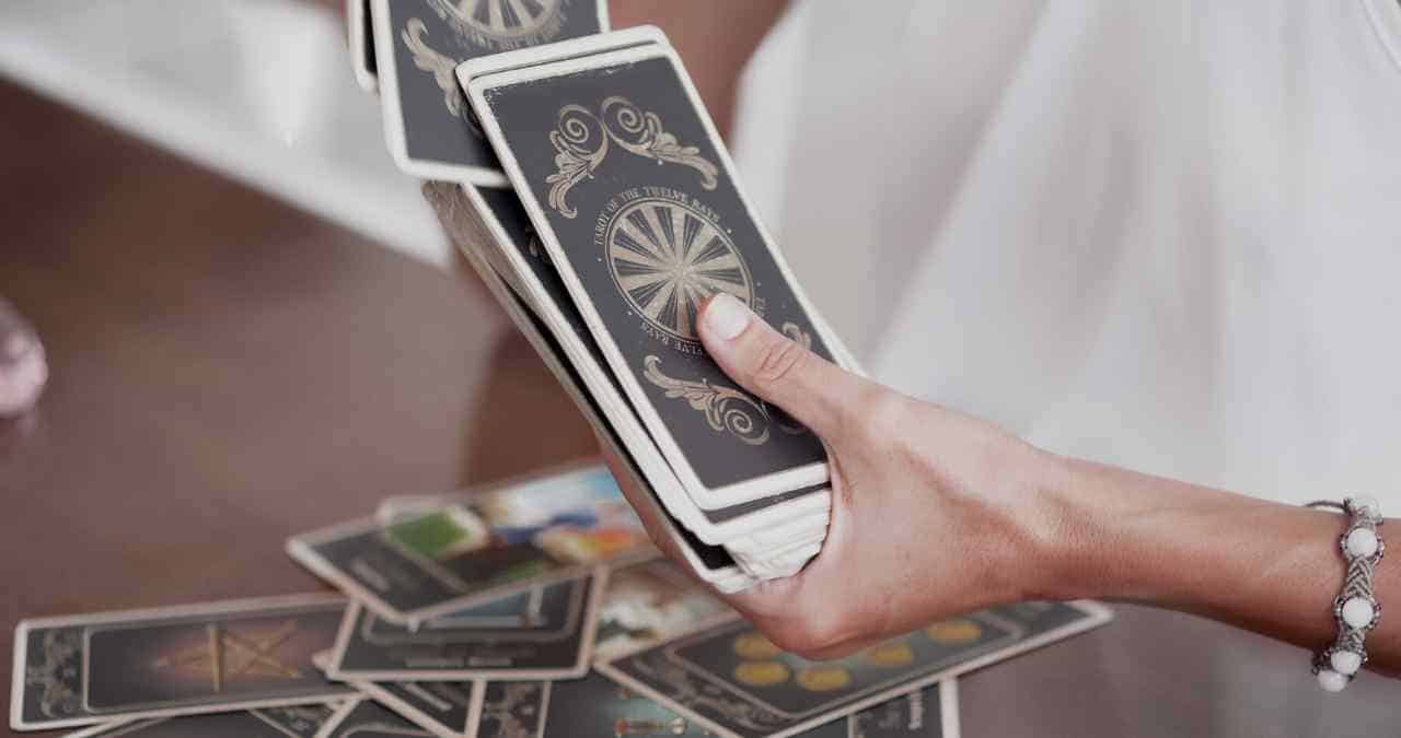 Can You Use a Tarot Deck With Missing Cards?