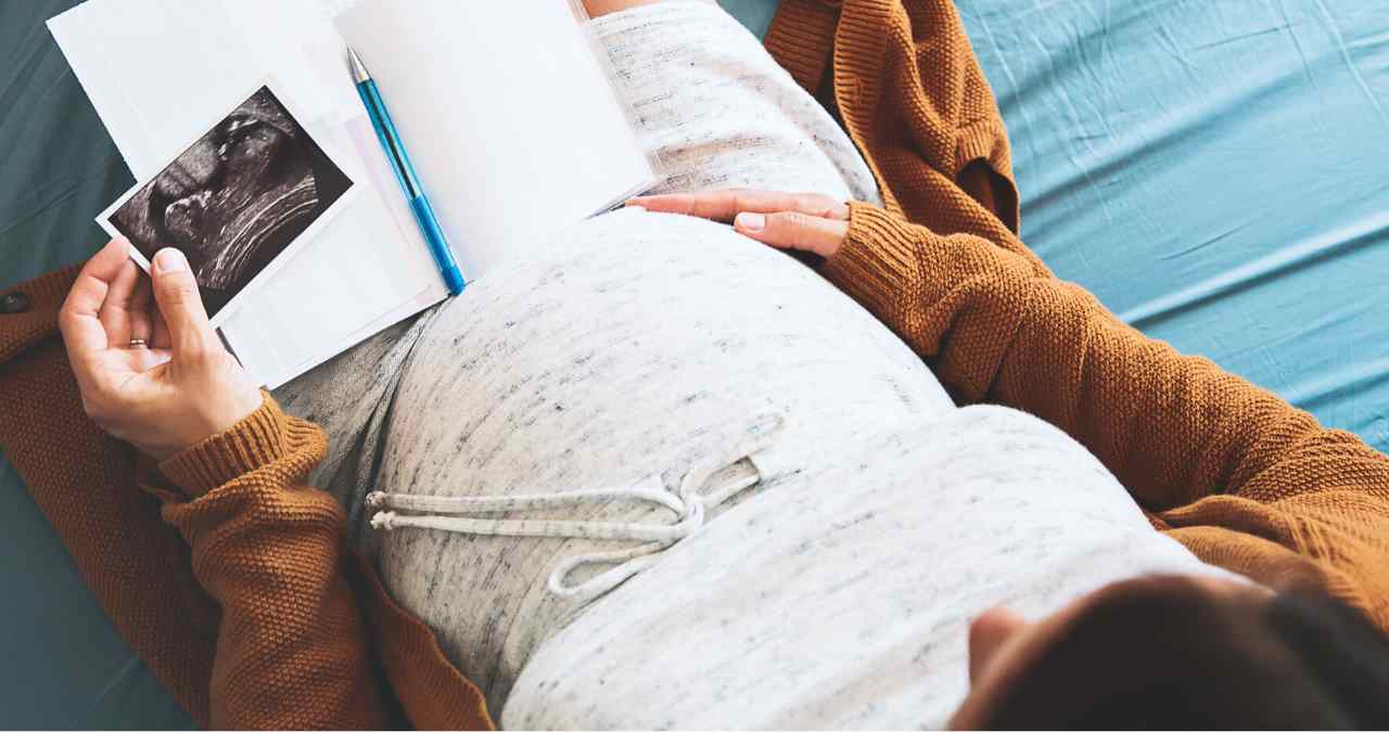 How to Ask Tarot Cards About Pregnancy