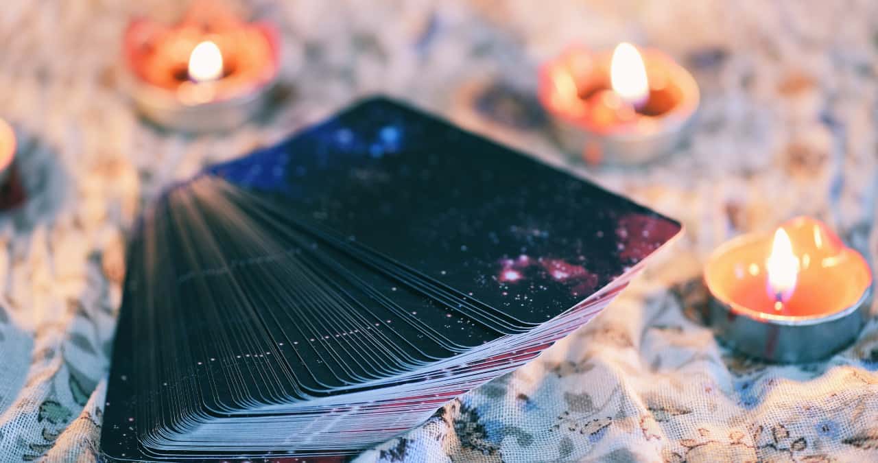 How to Do The Celtic Cross Tarot Spread, A Complete Guide!