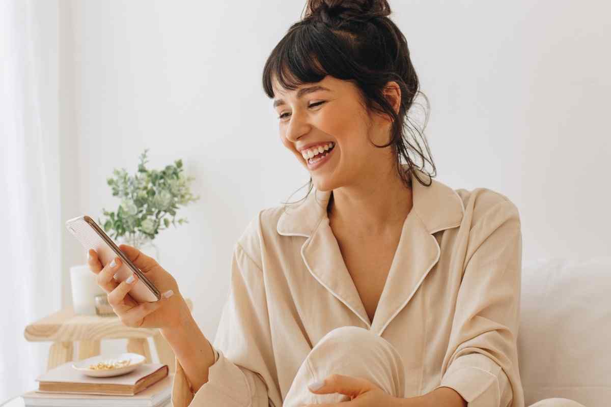 How To Text A Cancer Woman?