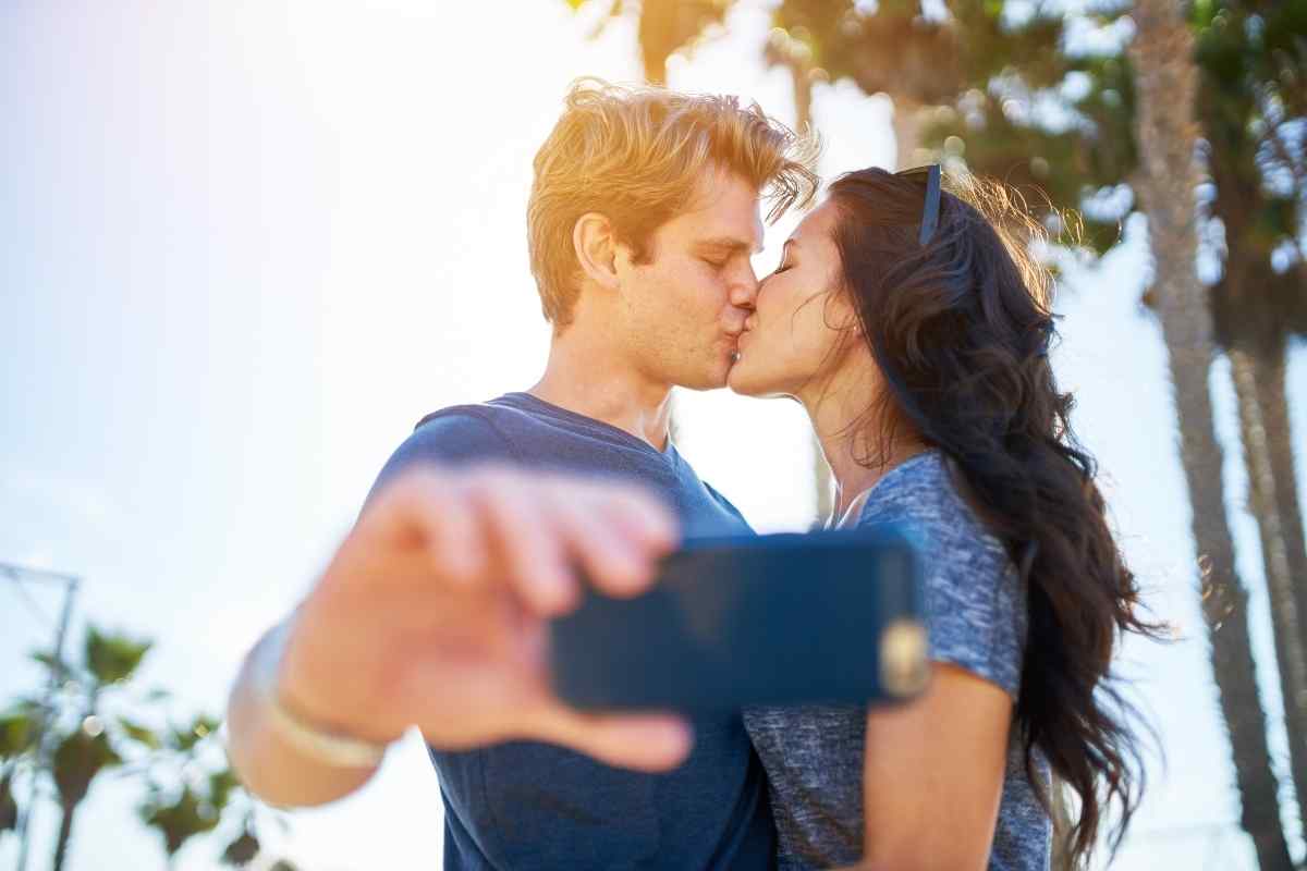 How To Text A Libra Man
