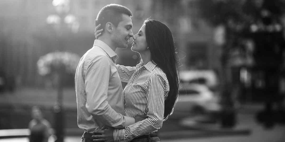 What Does A Sagittarius Woman Like In A Man?