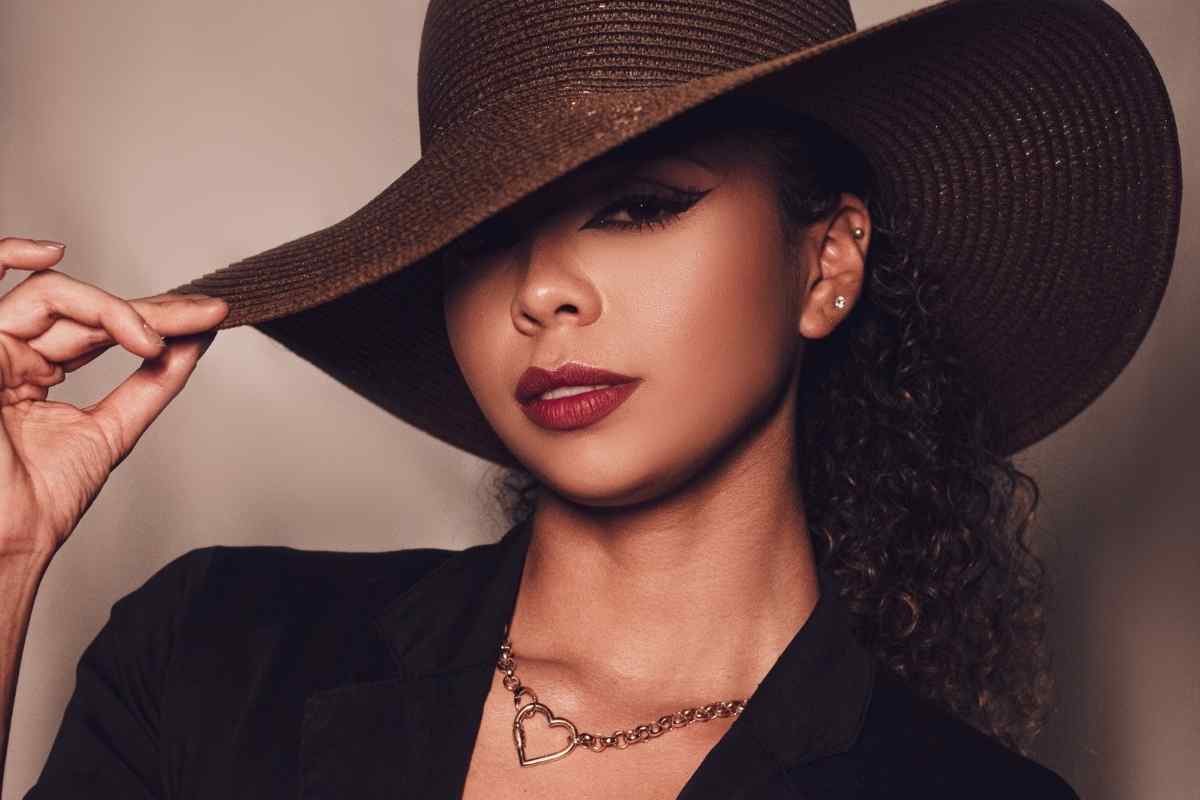 Is Your Pisces Woman Done With You? (7 Clues!)