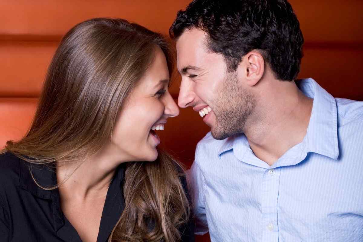 5 Clues A Gemini Man Is Flirting With You