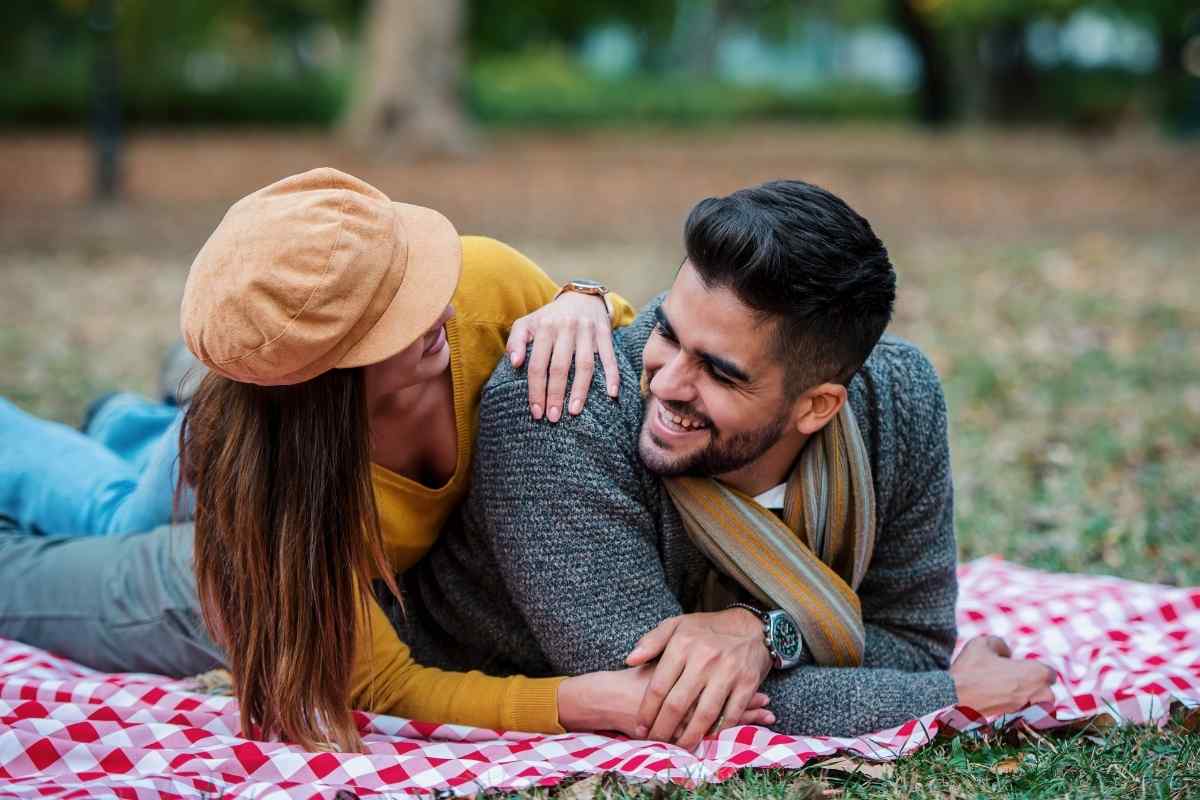 5 Clues A Sagittarius Woman Is Flirting With You
