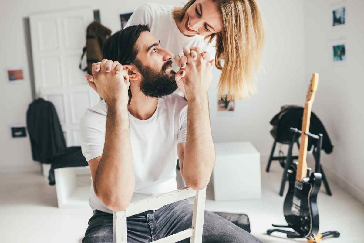 5 Clues A Virgo Woman Is Flirting With You