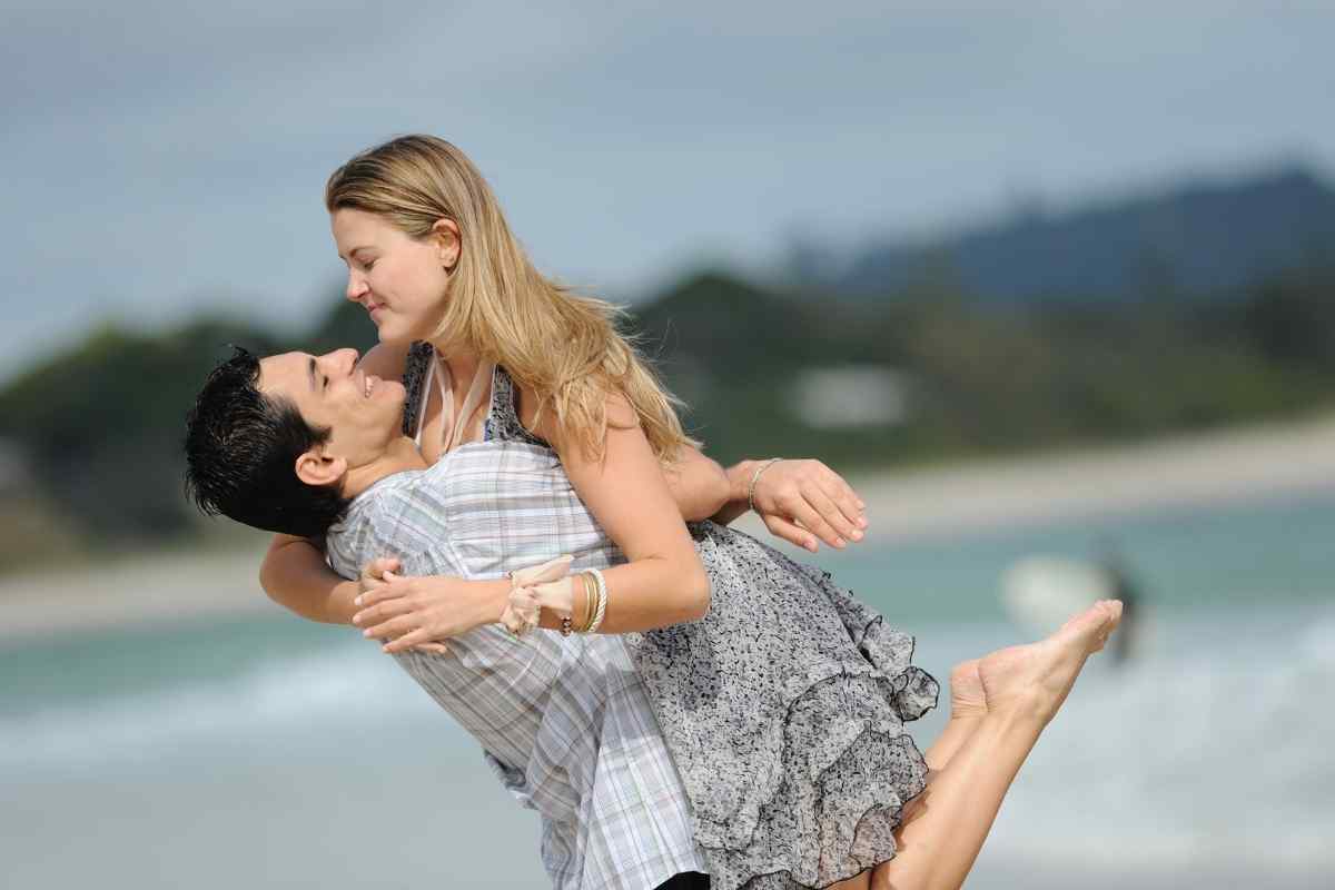 When An Aquarius Woman Is Ignoring You, Do This! (5 Things)