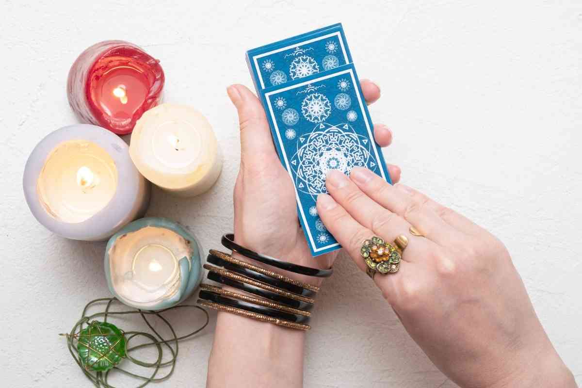 10 of Swords (Symbolism, Meaning & More!)