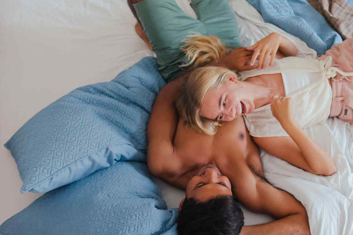 Where does a Gemini Woman like to be touched?