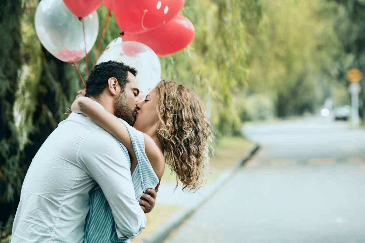 Pisces Man Kissing Style